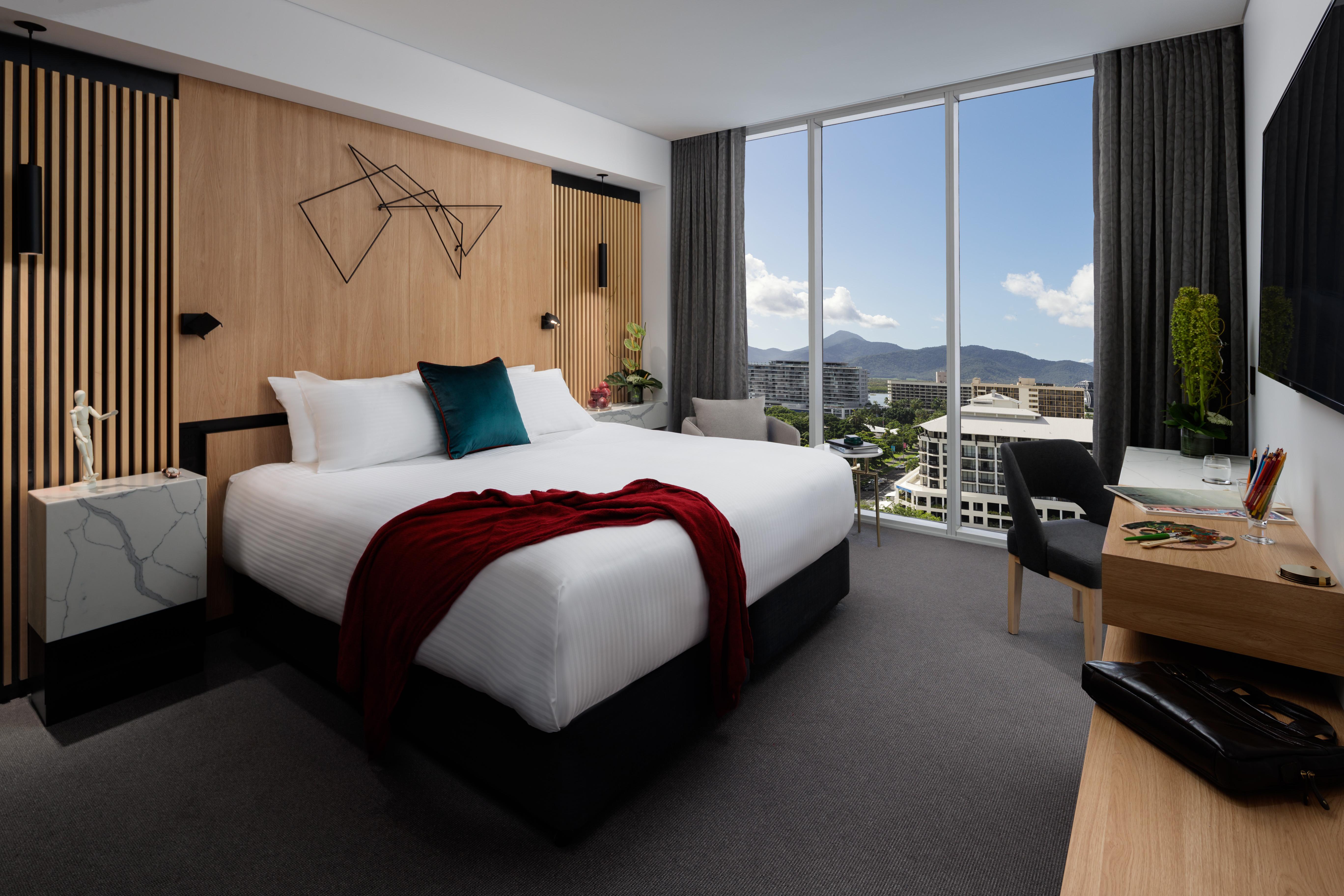 Hotel Crystalbrook Bailey Cairns Exterior foto A room at the Hotel