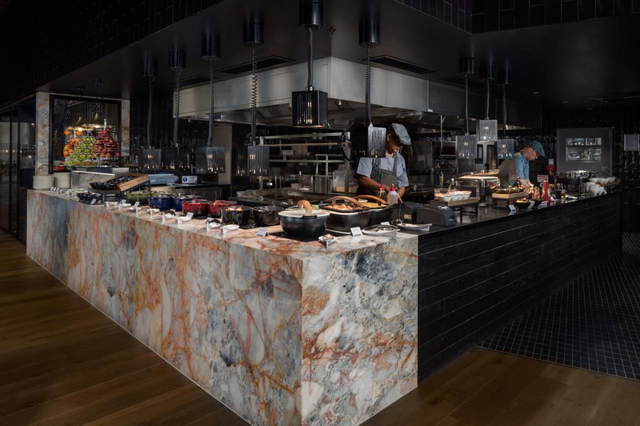 Hotel Crystalbrook Bailey Cairns Exterior foto The kitchen at the restaurant